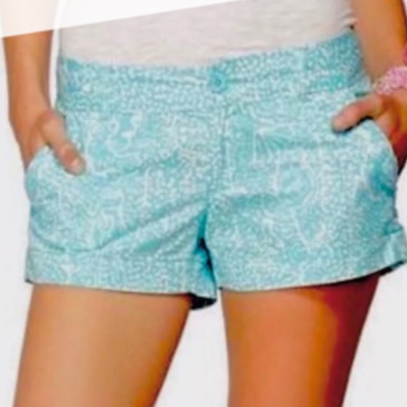 Lilly Pulitzer Pants - EUC Lilly Pulitzer Walsh shorts, Shorely Blue, 6